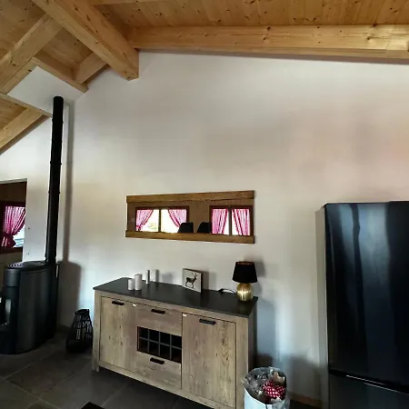 Chalet 10 Personnes Les Louettes A Sapinhaut 4*