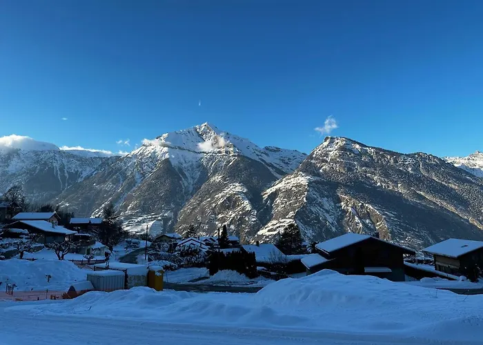 Les Louettes A Sapinhaut Canton Du Valais Oda ve Kahvaltı Saxon