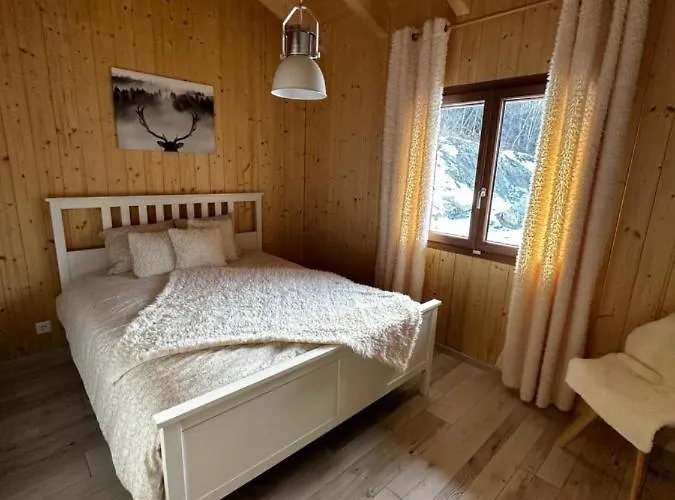 Les Louettes A Sapinhaut Canton Du Valais Oda ve Kahvaltı