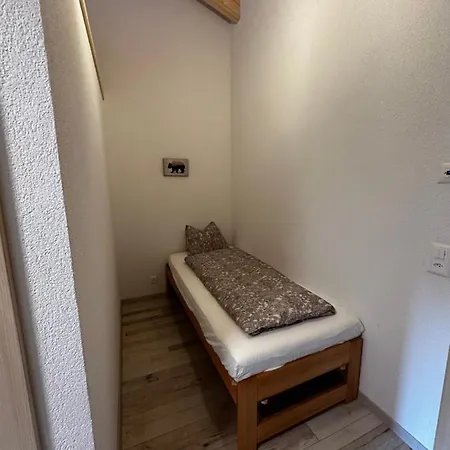Les Louettes A Sapinhaut Canton Du Valais Bed & Breakfast *