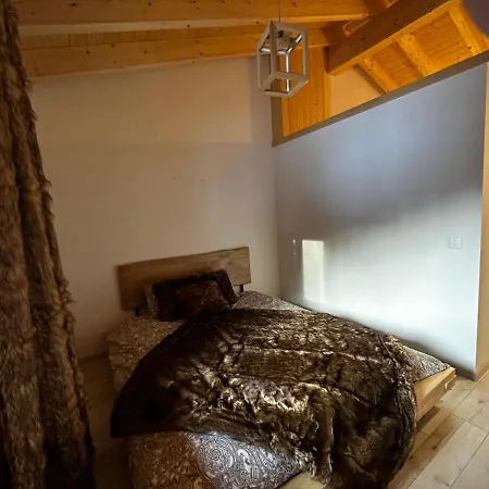Chalet 10 Personnes Les Louettes A Sapinhaut فندق مبيت وإفطار Saxon